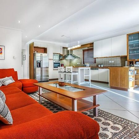 Spacious Apartment In Glyfada Close To The Sea Athens Exterior photo