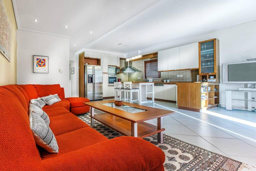 Spacious Apartment In Glyfada Close To The Sea Athens Exterior photo